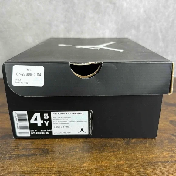 Air Jordan 8 Retro Bugs Bunny Bulls 2013 Size 4.5 GS / 6W 305368-103 Youth Shoes